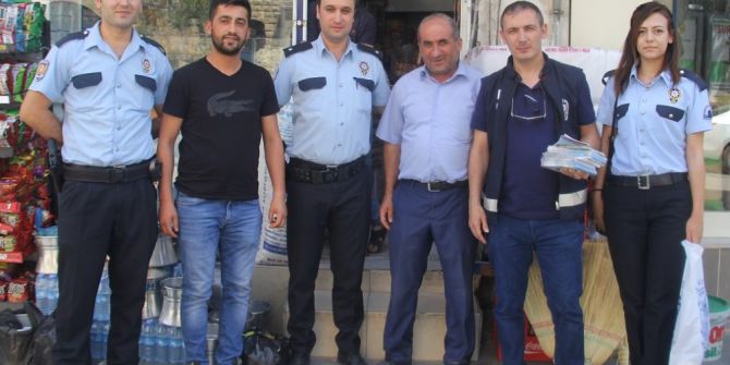 Silvan’da Polis, Esnaf Ve Halkla Buluştu