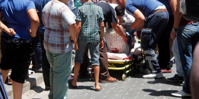 Kilis’te Motosiklet Yayaya Çarptı: 2 Yaralı