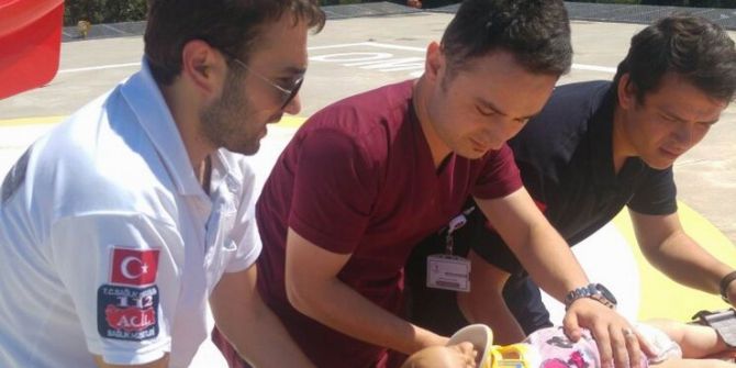 Balkondan Düşen Bebeğin Yardımına Ambulans Helikopter Yetişti