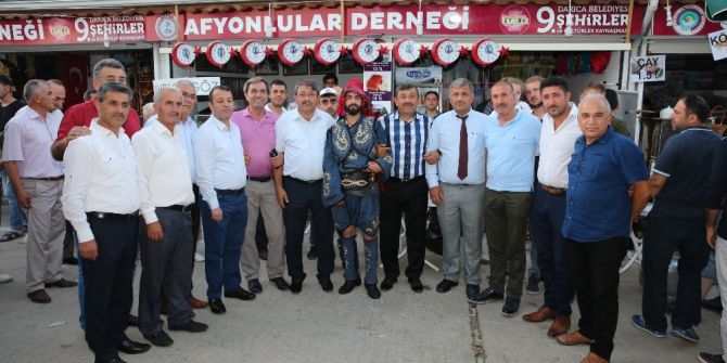 Darıca’da Afyon Yöresi Halk Oyunları Büyük İlgi Gördü