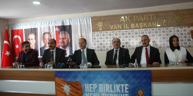 Bakan Akdağ: “Avrupalı Siyasiler Teröristlere Kol Kanat Geriyorlar”