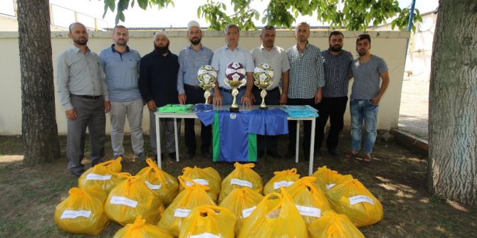 Yaz Kuran Kursu Öğrencileri Futbol Turnuvasına Tam Destek