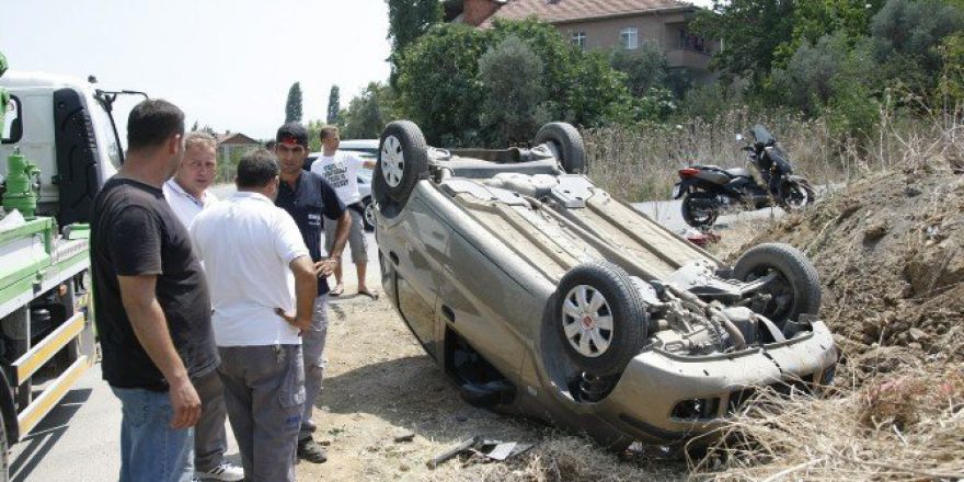 Köpeğe Çarpmamak İsterken Takla Attı