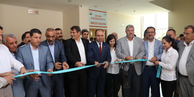 Büyükşehirin Yeni Meclis Salonu Hizmete Girdi