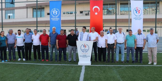 Gaziantep’te 15 Temmuz Şehitleri Ve Demokrasi Kupası Başladı