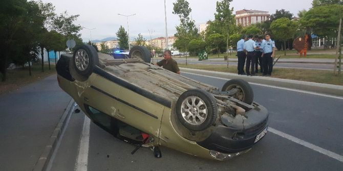 Samsun’da Otomobil Takla Attı: 4 Yaralı