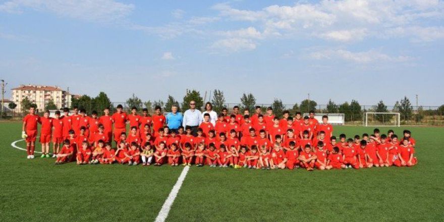 Hayrabolu Belediye Başkanı Altayoğlu’dan Yaz Spor Okuluna Ziyaret