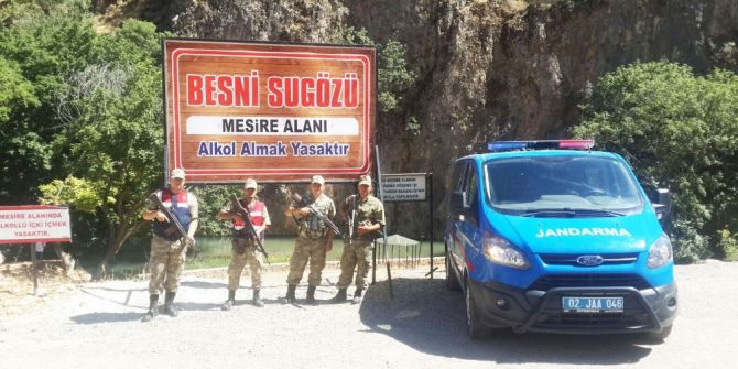 Sugözü Mesire Alanında Jandarma Denetimleri Sıklaştırdı