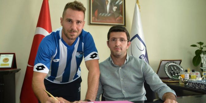 Akhisar Belediyesporlu Tolga Ünlü, B.b. Erzurumspor’a İmza Attı