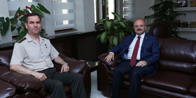 Vali Çakacak, Jandarma Komutanlığını Ziyaret Etti