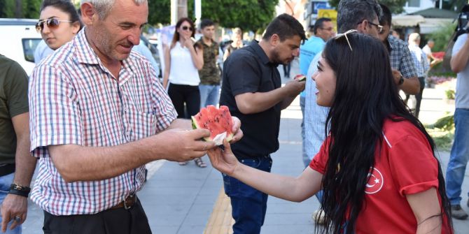 Büyükşehir’den Karpuz İkramı