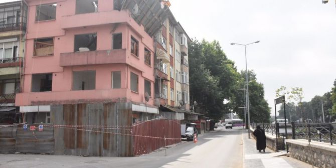 Kamulaştırılan Binalar Yıkılıyor