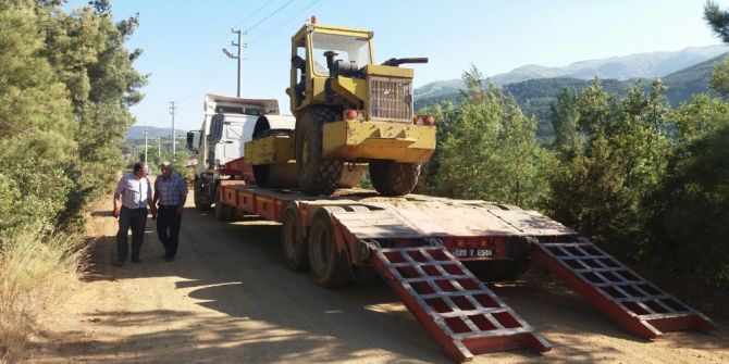 Ekipler Sıcak Havaya Rağmen Çalışıyor