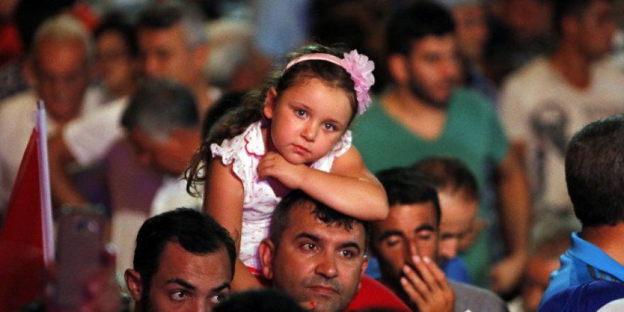 Çağrıyla Başlayan 27 Günlük Demokrasi Nöbeti Çağrıyla Sona Erdi