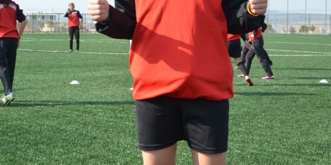 Berfin Demir Manisa’yı Dünya İşitme Engelli Olimpiyatlarında Temsil Edecek