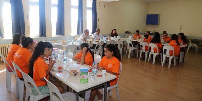 Kaymakam Ve Belediye Başkanından Yaz Kamplarına Ziyaret