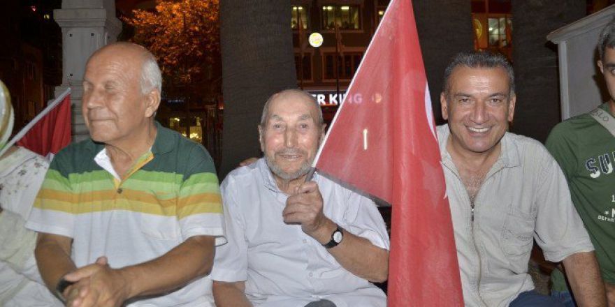 Bandırma’da Son Demokrasi Nöbeti