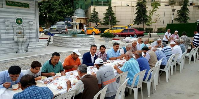 Gemlik Belediyesi’nden Çorba İkramı