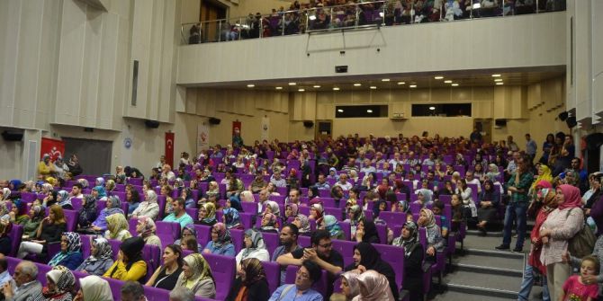 Prof.dr. Mustafa Karataş “Her Çocuğun Bir Ailesi Olmalı. Koruyucu Aile Hizmetinin İslam’daki Yeri” Konulu Konferansta Konuştu