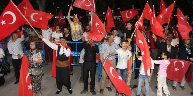 Elazığ’da Demokrasi Nöbeti Tutulmaya Başlandı