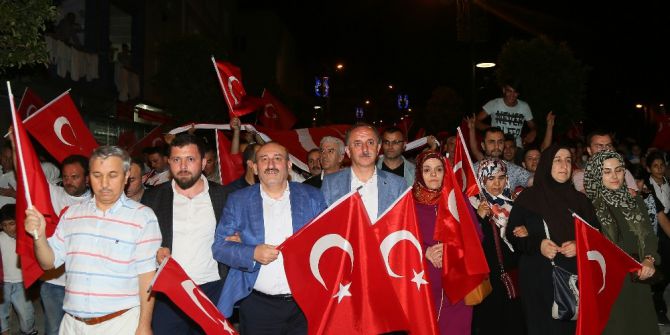 Bağcılar, 15 Temmuz Şehitleri İçin Yürüdü