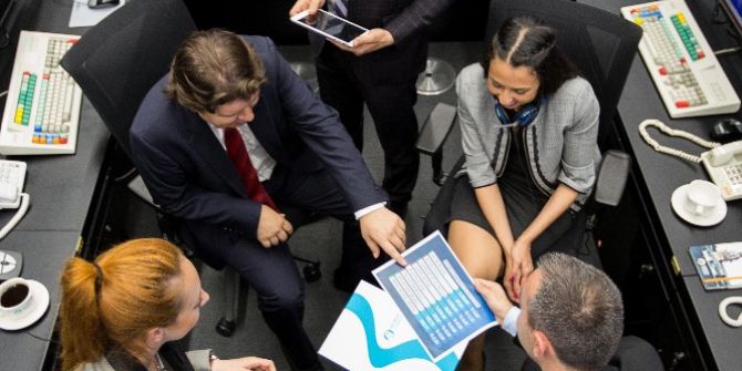 Borsa Güne Yatay Başladı