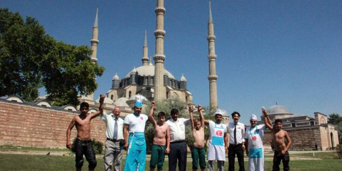 Kırkpınar’ın Minik Pehlivanlarına Esnaftan Büyük Destek