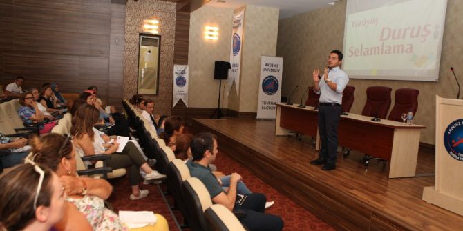 Aü Personeline Protokol Ve Hitabet Eğitimi