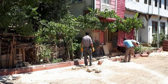 İstasyon Mahallesi’nde Alt Yapı Çalışmaları