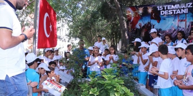 Öğrenciler 15 Temmuz Şehitlerini Unutmadı