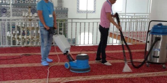 İzmit’te 67 Bin Metrekare Halı Temizliği