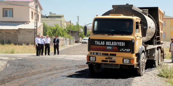 Başakpınar’da Asfalt Çalışmaları Devam Ediyor
