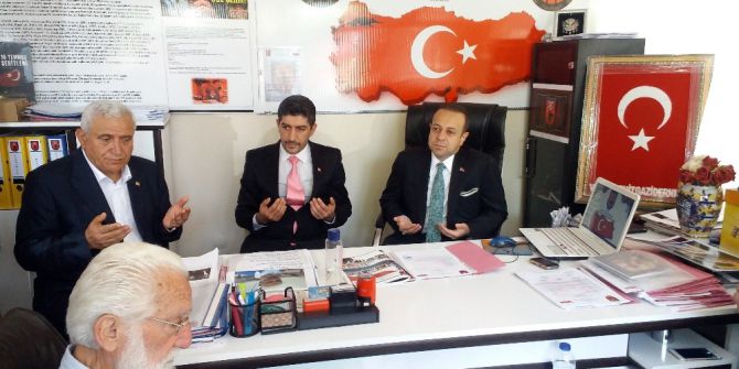 Ab Eski Bakanı Bağış, 15 Temmuz Şehit Aileleri Ve Gazileri İle Buluştu