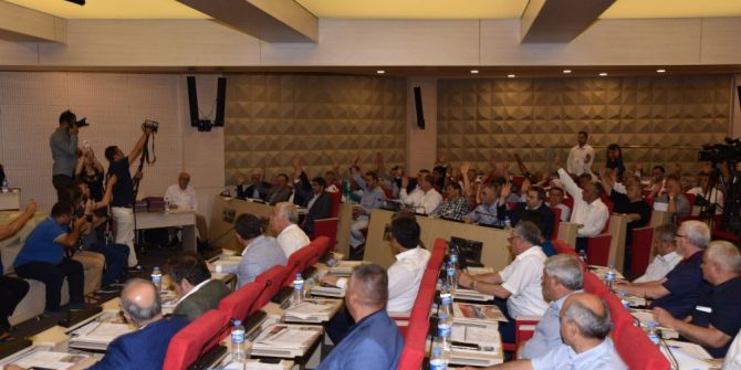 Büyükşehir Belediye Meclisi’nde Kula Burukluğu