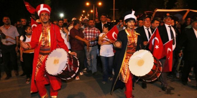 Akçakale’de Binler Demokrasi İçin Yürüdü