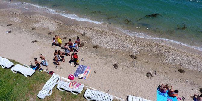 Boğulma Tehlikesi Geçiren Kadını Vatandaşlar Kurtardı