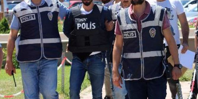 Özel Ekibin Yakaladığı Cinayet Şüphelisi Tutuklandı