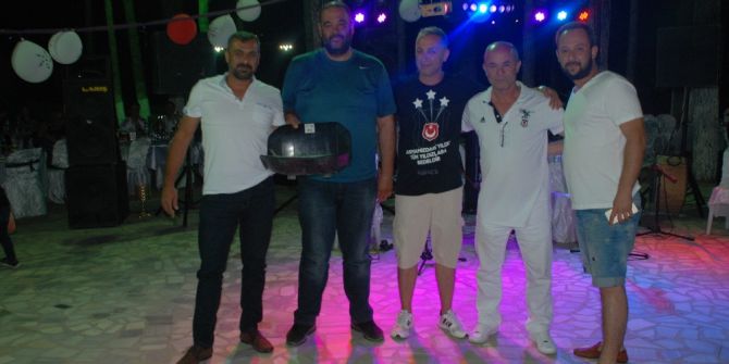 Bayramiçli Beşiktaşlılar Şampiyonluğu Kutladı