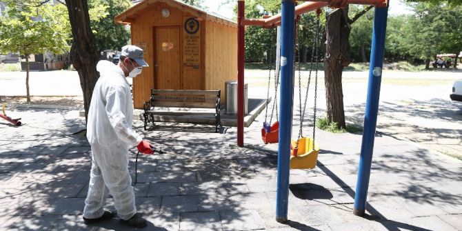 Parklarda Dezenfekte Çalışması