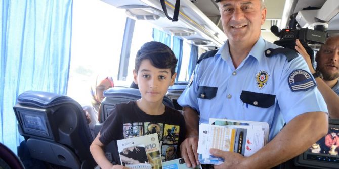 Uzun Yol Otobüslerinde Emniyet Kemeri Bilgilendirmesi Yapıldı