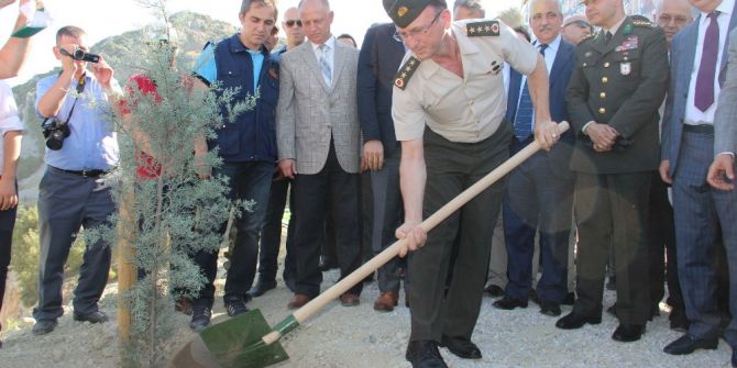 Manisa’da 15 Temmuz Şehitleri Hatıra Ormanı Oluşturuldu