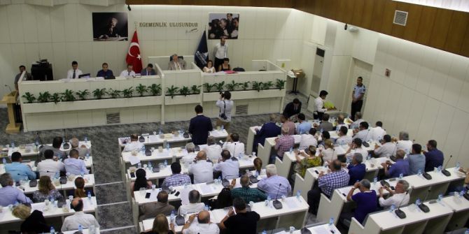 İzmir’de 15 Temmuz Akşamı Ulaşım Ücretsiz Olacak