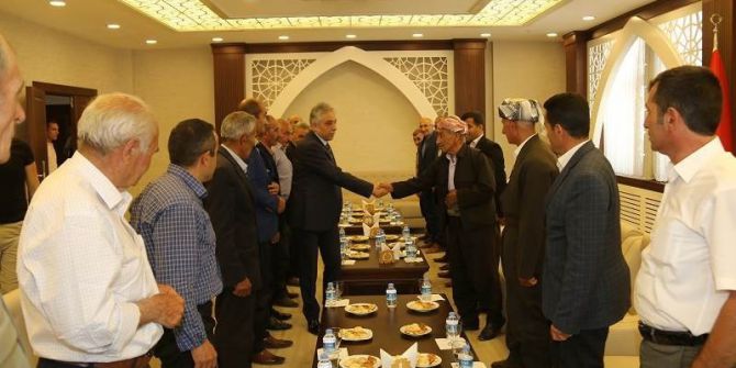 Aşiret Mensuplarından Vali Toprak’a Ziyaret