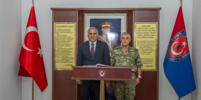 Vali Zorluoğlu’ndan Kolordu Komutanlığına Ziyaret