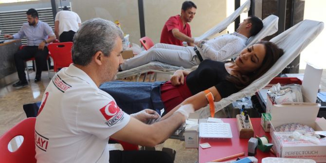 Medova’dan Kızılay’a Kan Desteği