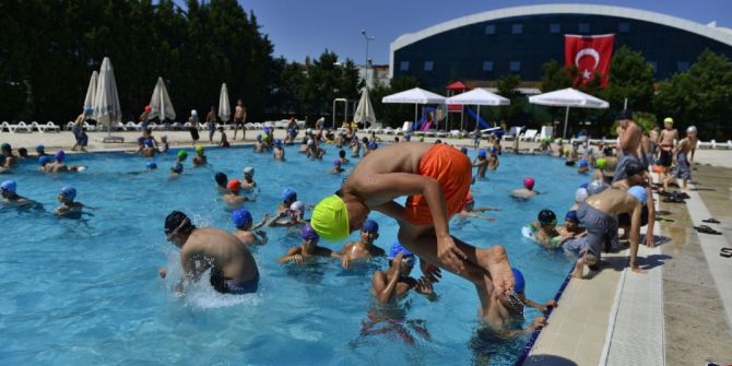 Havuzdaki Tehlikeye Dikkat