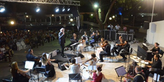 Kuşadası Oda Orkestrasından ‘Unutulmaz Film Müzikleri’ Konseri