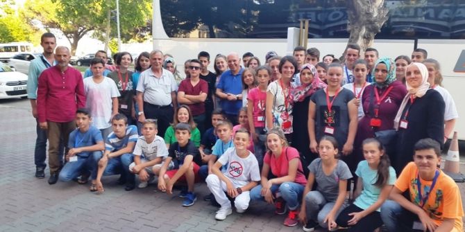 Başkan Eşkinat Makedon Çocukları Ağırladı