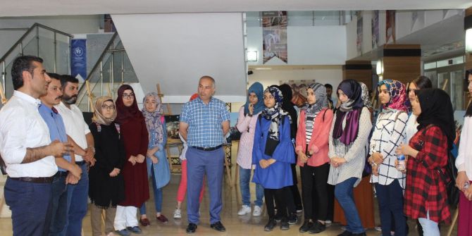 İhlas Haber Ajansı Fotoğrafları Gençlik Merkezinde Sergilendi
