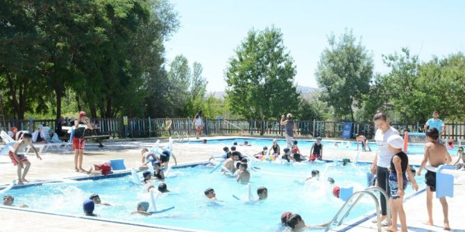 Büyükşehir Belediyesinin Çocuk Yaz Kampı Başladı